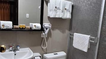 Rainfall showerhead, designer toiletries, hair dryer, bathrobes
