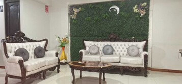 32-inch Smart TV with satellite channels, TV, printers