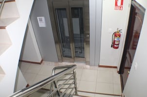 32-inch Smart TV with satellite channels, TV, printers