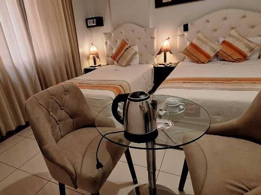 Comfort Triple Room | Egyptian cotton sheets, premium bedding, down comforters, pillowtop beds
