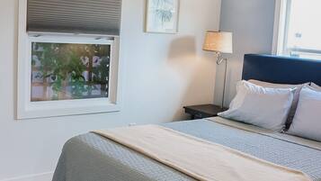 1 bedroom, desk, iron/ironing board, travel cot