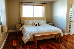 3 chambres, fer et planche à repasser, Wi-Fi gratuit, draps fournis