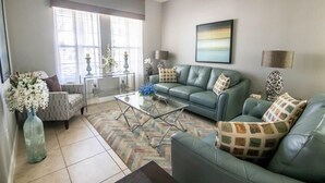 Casa, varias camas (Hendrik's West Haven Vacation Home) | Sala de estar