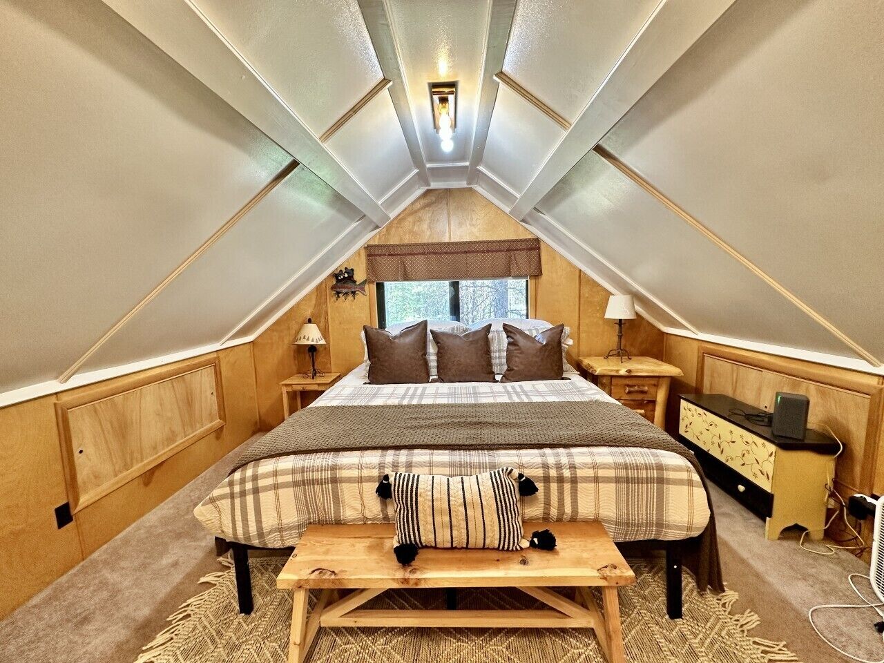 4 bedrooms, iron/ironing board, travel crib, WiFi