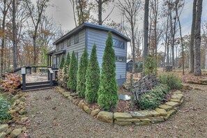 Property grounds - Nona's Sunshine at The Retreat at Water's Edge (Tracy City)