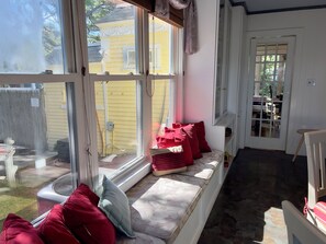 Smart-TV, Kamin, DVD-Player
