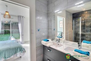Badewanne, Haartrockner