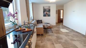 Réfrigérateur, four, plaque de cuisson, lave-vaisselle