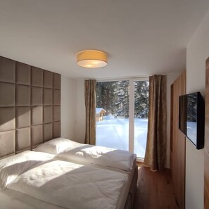 2 chambres, lit parapluie, Wi-Fi gratuit, draps fournis