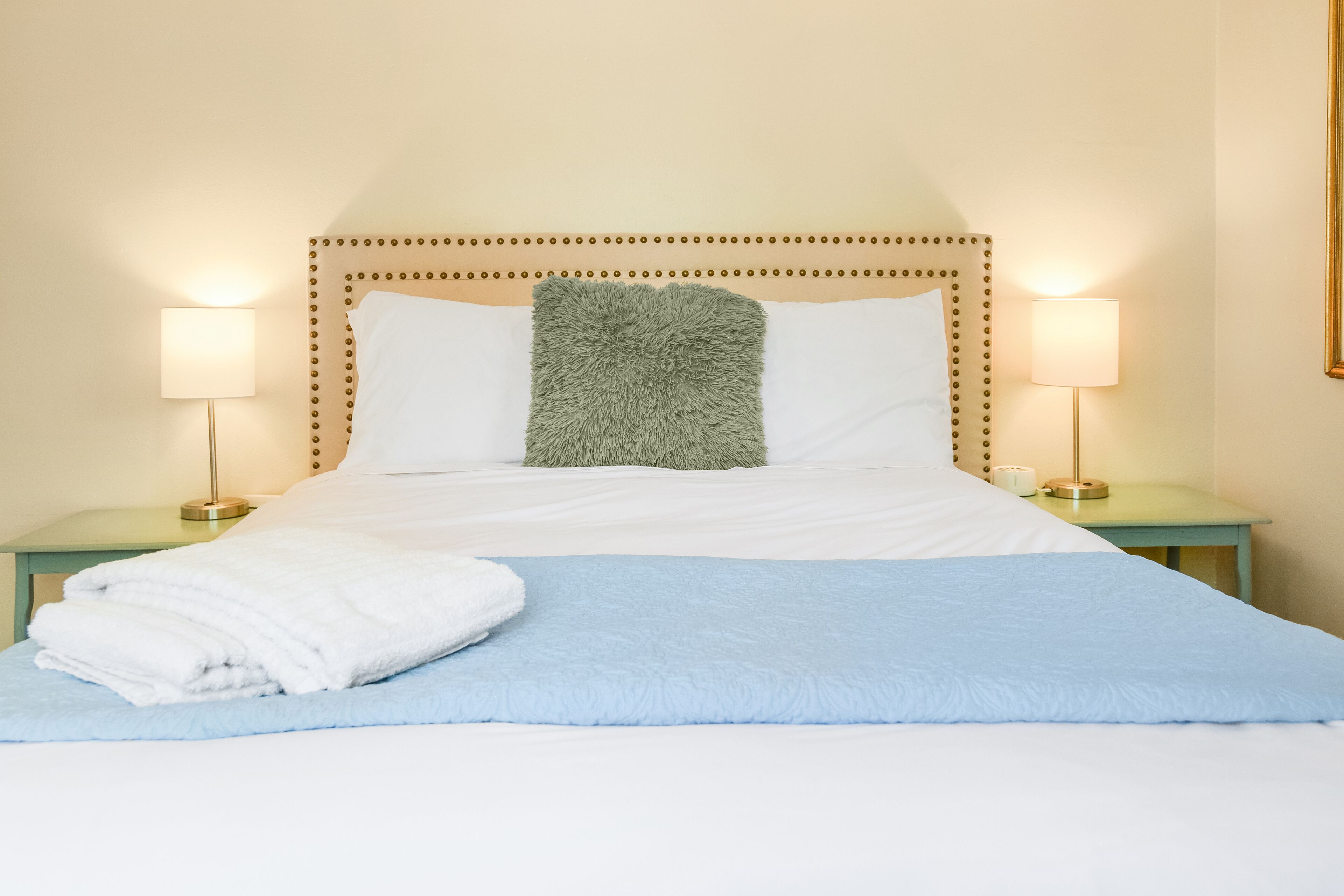 2 bedrooms, iron/ironing board, travel crib, free WiFi