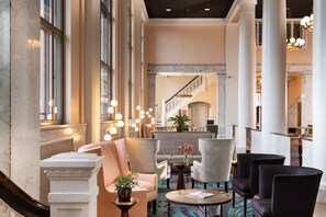 Sala de estar en el lobby