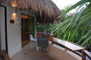 Terrace/patio - beautiful condo with pool (Tulum)