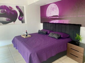 3 bedrooms, iron/ironing board, Internet, bed sheets