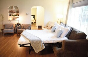 2 室のベッドルーム、アイロン / アイロン台、旅行用ベビーベッド、WiFi (無料)
