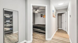 4 bedrooms, iron/ironing board, WiFi, bed sheets