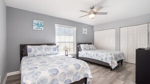 4 bedrooms, iron/ironing board, WiFi, bed sheets