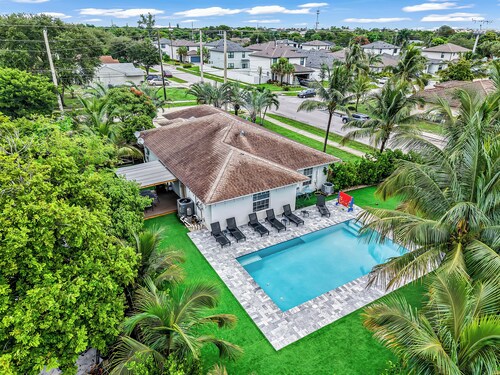 🏝️⭐️HEATED SALT WATER POOL HOME~🌊Delray Beach home 3 blocks from Atlantic Ave!