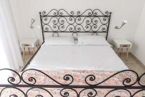 3 chambres, draps fournis