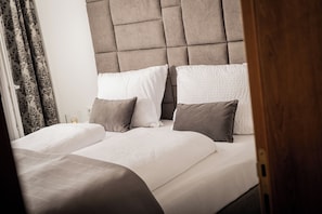 2 chambres, lit parapluie, Wi-Fi, draps fournis