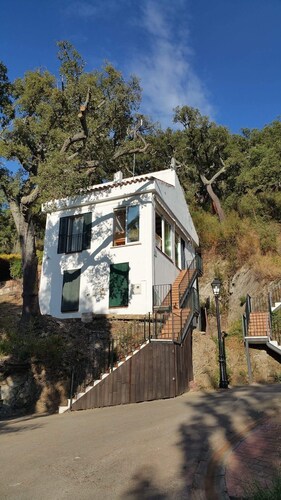 Cozy and cozy independent house surrounded by nature
