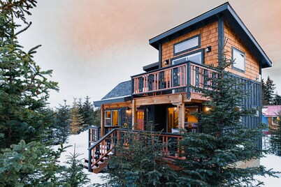 Iris-Fireweed Meadows Vacation Rental