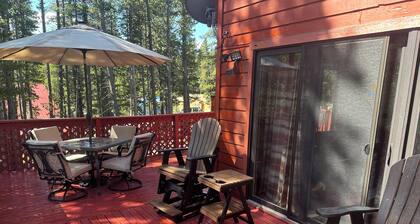 Cozy Mountain Retreat