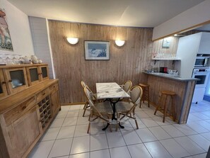 Dining - Ref 541 - Quiet house close to the beaches and the city center (SOULAC SUR MER)