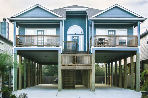 Welcome to Casa Seabrook, your By-The-Sea-Get-Away!!