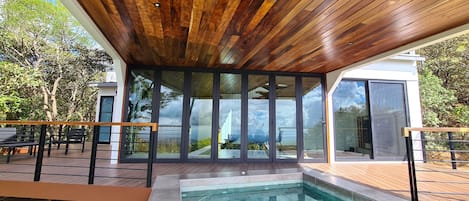 Innenpool, beheizter Pool