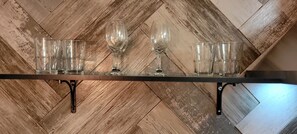 2 多间卧室、熨斗/熨衣板、免费 WiFi、床单