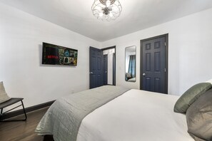 2 habitaciones, tabla de planchar con plancha y wifi gratis 