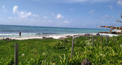 Comfortable and safe apartment 3 minutes walk to the beaches
