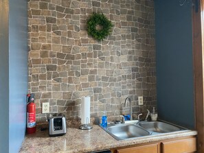 Fridge, microwave, oven, stovetop - The Lofts at Three Rivers (Haysi)