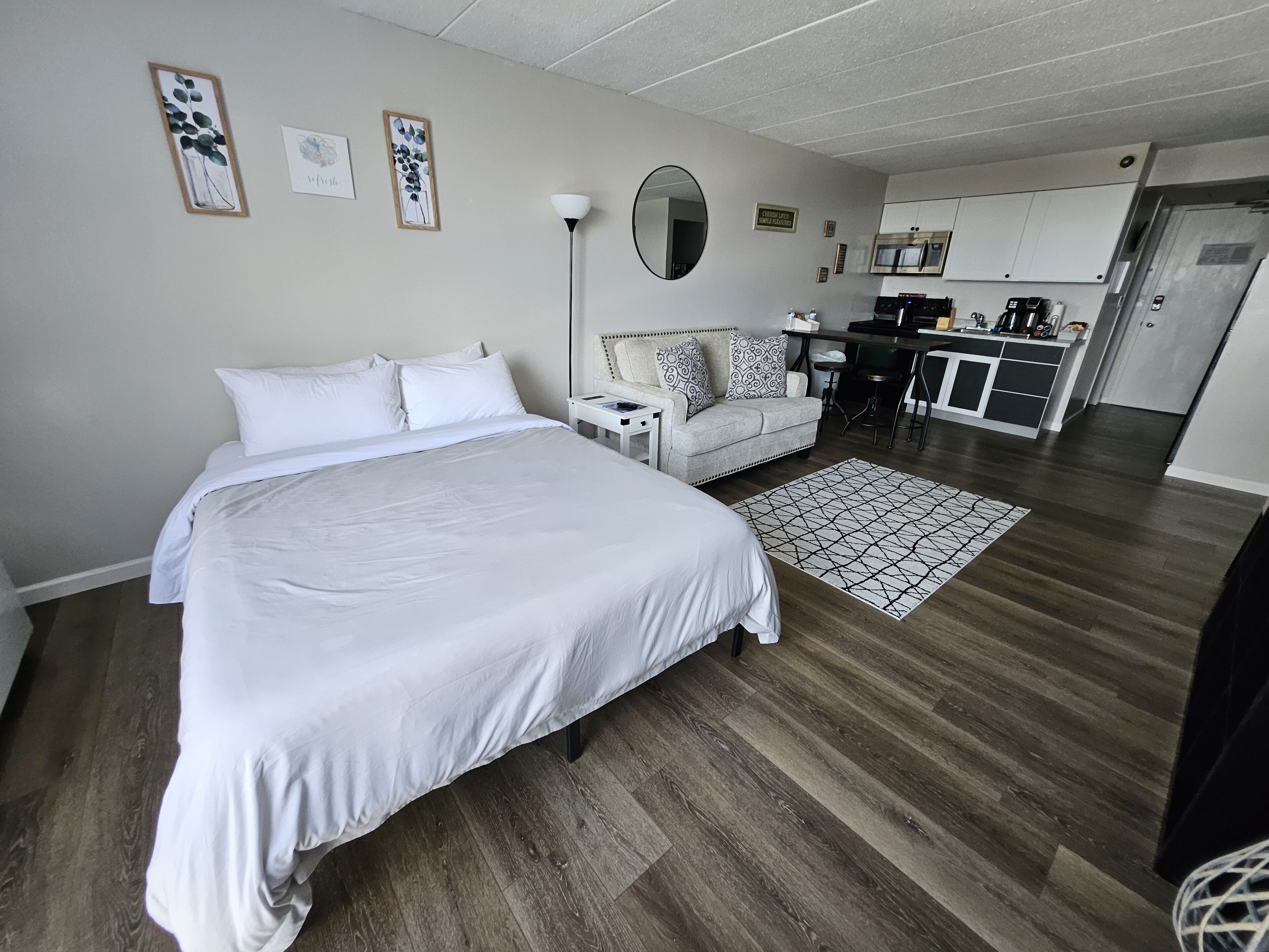 1 bedroom, iron/ironing board, travel crib, WiFi