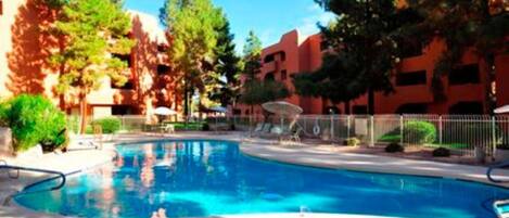 Outdoor pool, a heated pool