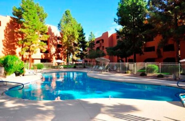 Outdoor pool, a heated pool - REMODELED Condo - Sangria Skies - quiet Anasazi Village - close to golf, dining (Phoenix)
