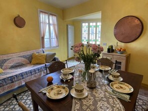 Dining - Superba Vista by Interhome (Valloria)