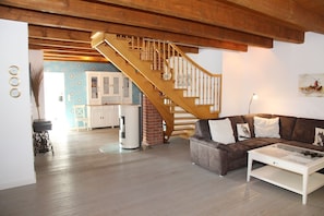 TV, fireplace, DVD player, stereo