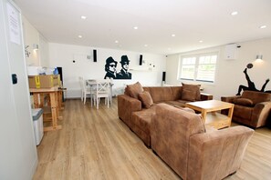 TV, fireplace, DVD player, stereo