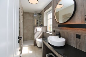 Unclassified image, 4 of 14, button