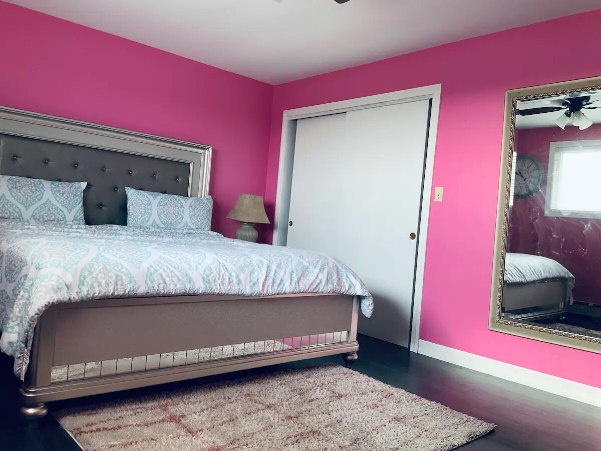 3 soverom, skrivebord, strykejern/-brett og wi-fi (inkludert)