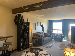 Smart TV, fireplace - Tatanka Suite at Eagles Watch (walden)