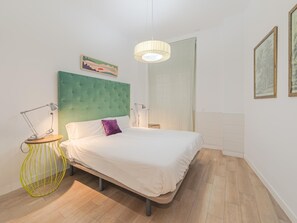 2 bedrooms, iron/ironing board - Plaza del Pan Deluxe 1 (Sevilla)