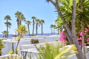 Property grounds - Apartment Puerto Chico 1 with Sea View, Garden and Shared Heated Pool (Playa Blanca,)