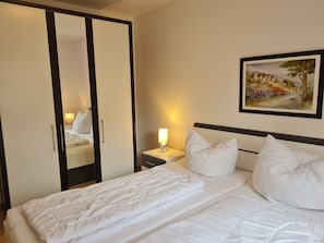 Unclassified image, 3 of 12, button - Vacation apartment Sonnenbogen 1 (Graal-Müritz)