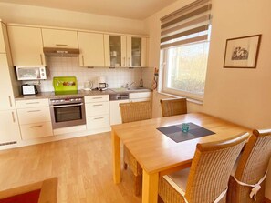 Køleskab, mikrobølgeovn, ovn, opvaskemaskine