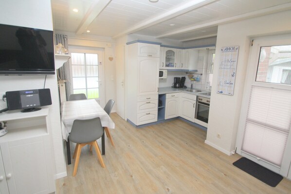 Køleskab, mikrobølgeovn, ovn, opvaskemaskine