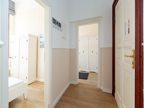 2 makuuhuonetta, Wi-Fi, vuodevaatteet