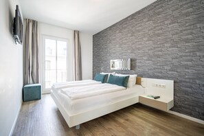 1 chambre, coffres-forts dans les chambres, draps fournis