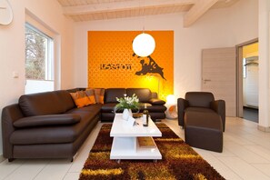 Televisión, chimenea